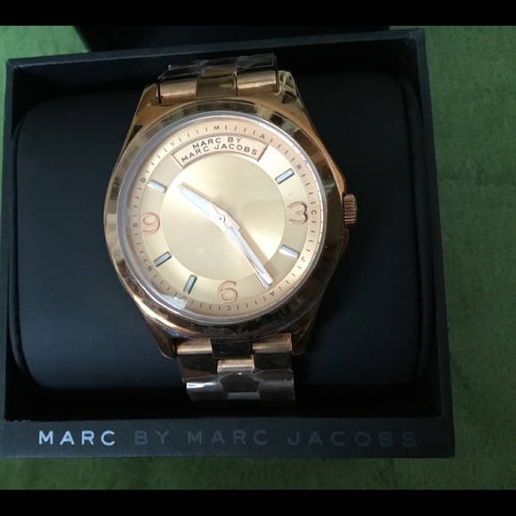 Marc Jacobs Baby Dave Rose Gold Women’s Big Watch - Picture 4 of 5